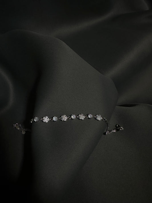 Funkelnde Blumen Armband